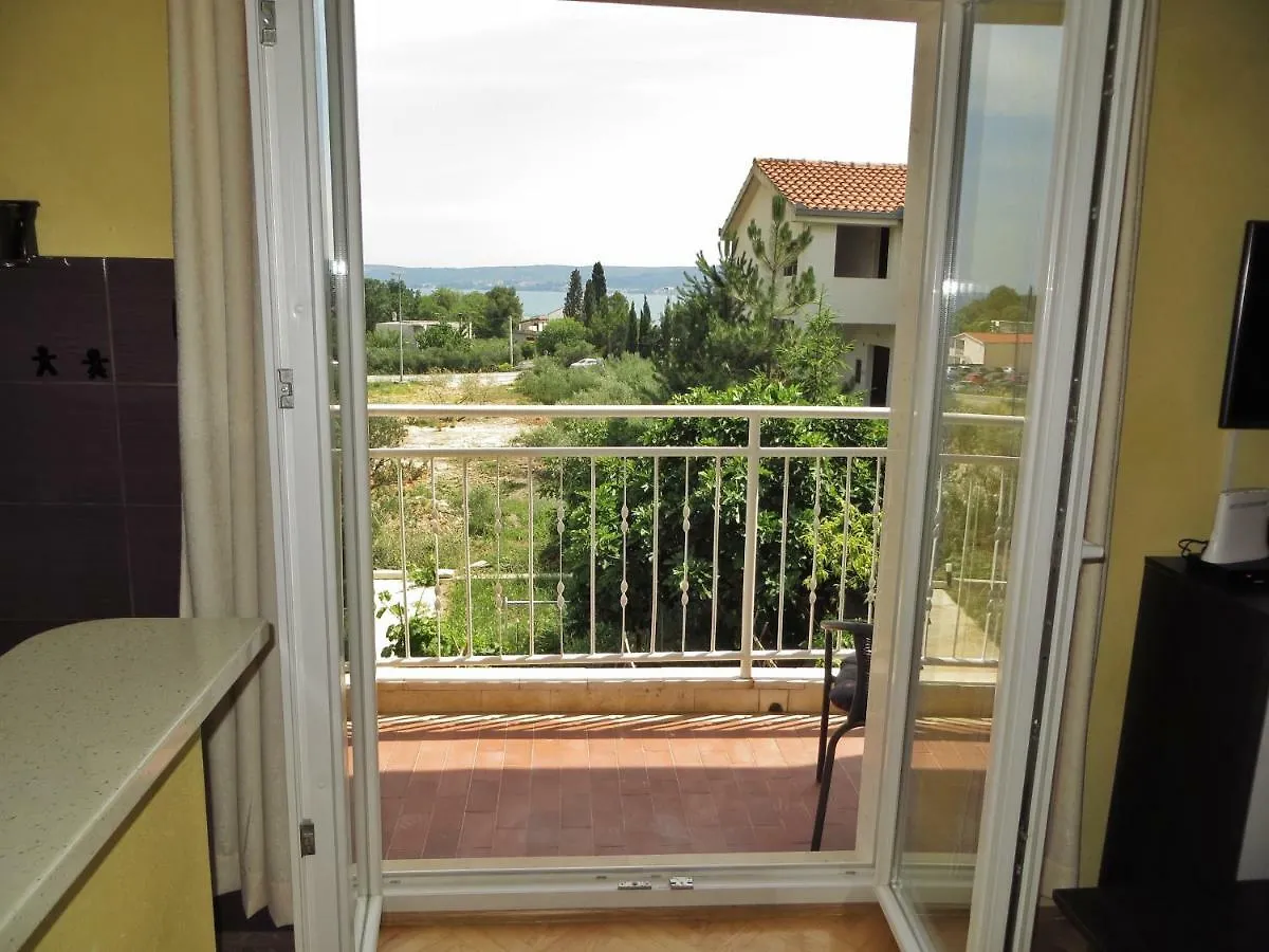Sunny Break Apartments Kastela Croatia